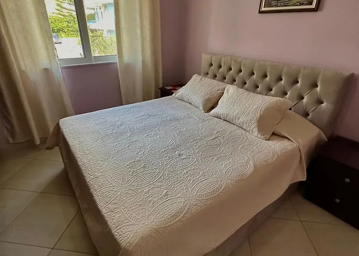 Apartment Esmeralda *