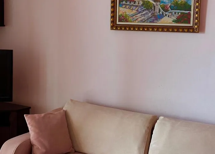 Esmeralda * Sarandë